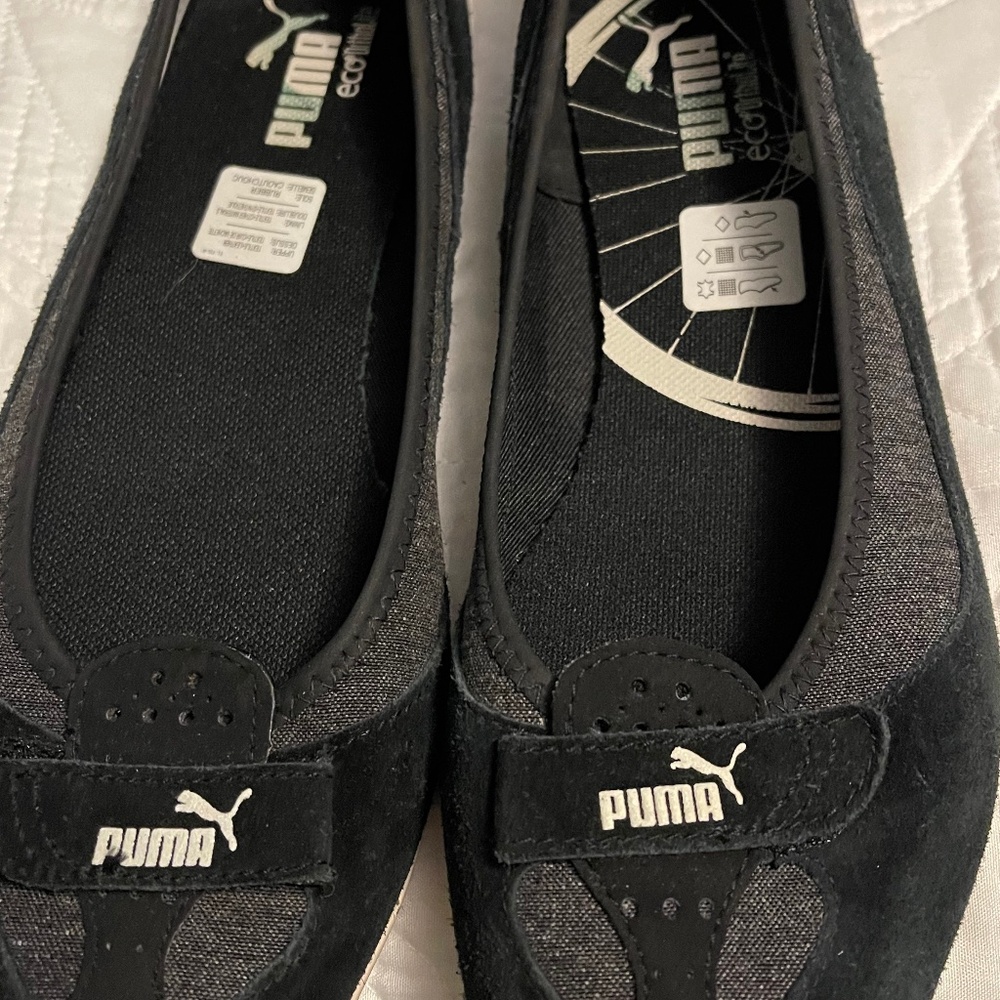 PUMA flats